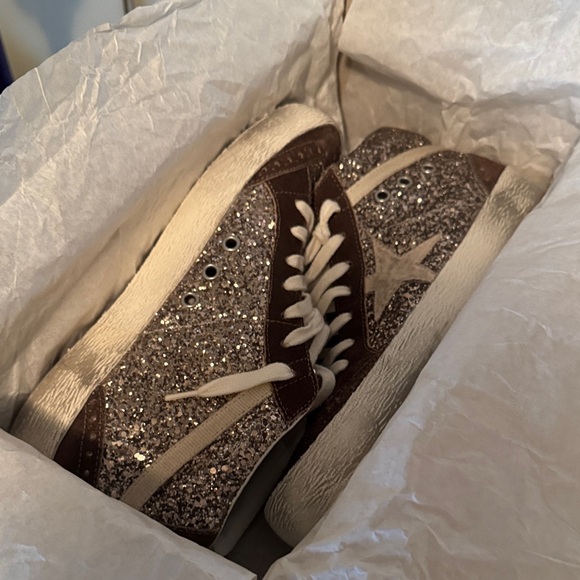 Golden Goose Mid Star Sneakers in Brown and Cream - Picture 4 of 15